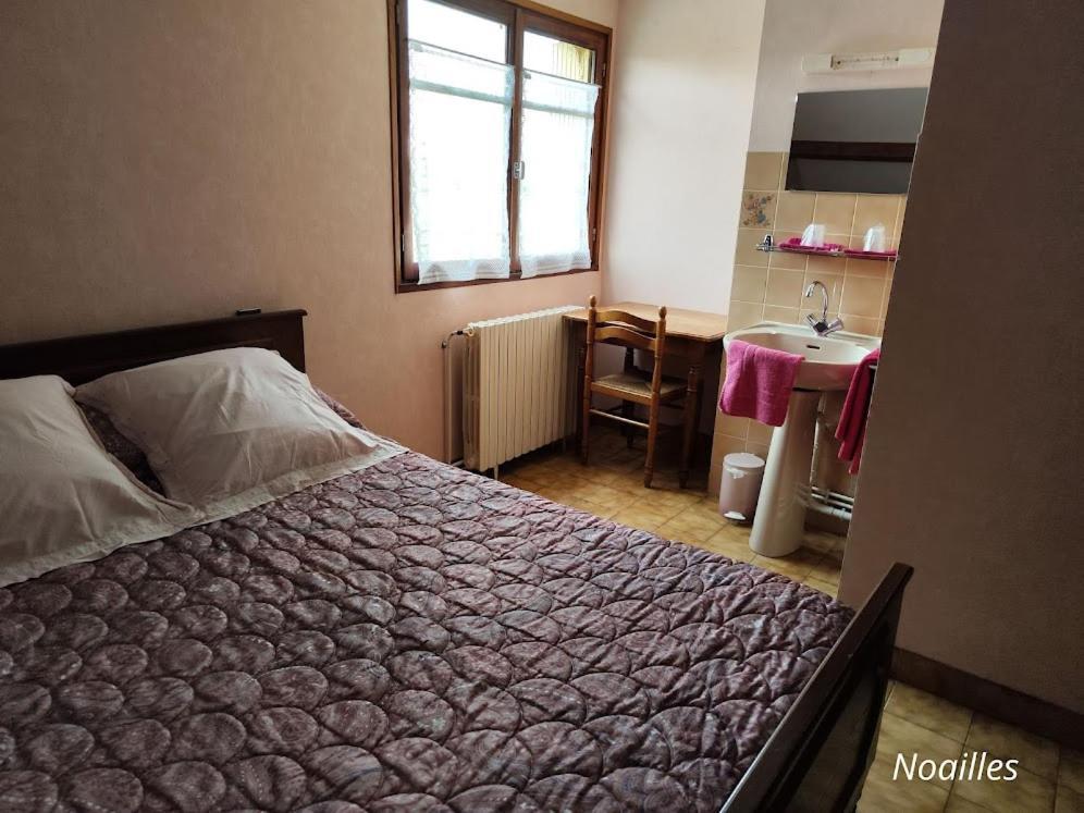 A L'Etape De La Ferme Bed and Breakfast Noailles  Εξωτερικό φωτογραφία